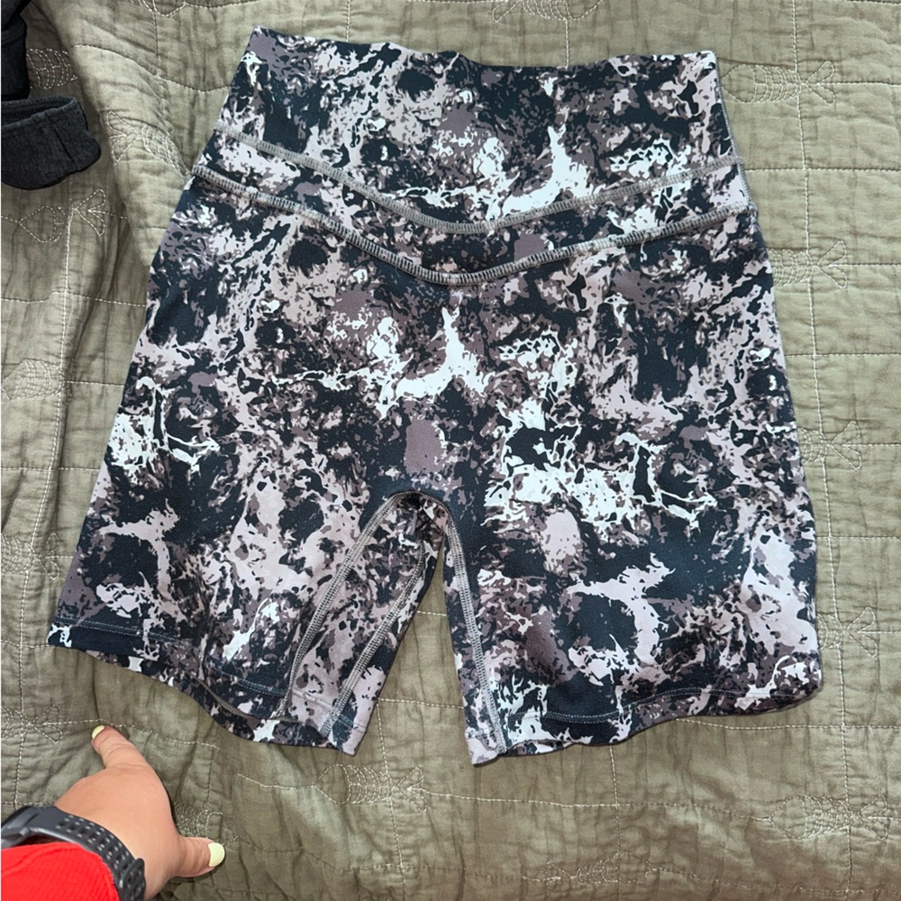 Vitality biker shorts (ascend fabric)